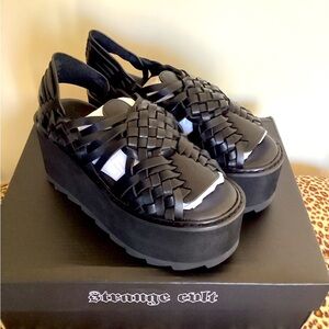 NWT STRANGCVLT LA SIOUXSIE MARIA LO - BLACK 6